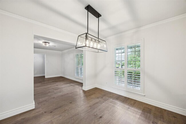 Building Photo - 12515 Woodthorpe Ln