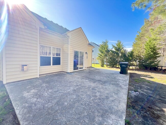 Building Photo - 109 Zebulon Ct