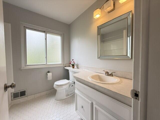 Building Photo - 3485 Burbank Dr