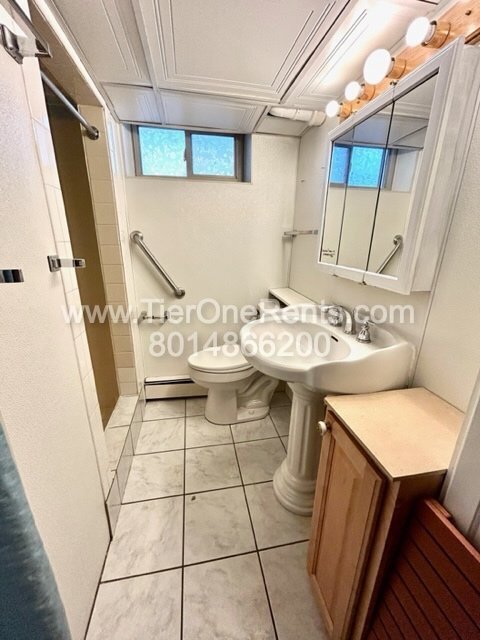 Building Photo - This property offers a NO DEPOSIT option available for qualified renters!