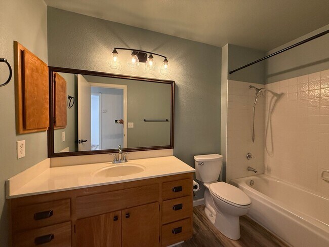 Building Photo - 243 Rio Mesa Ct