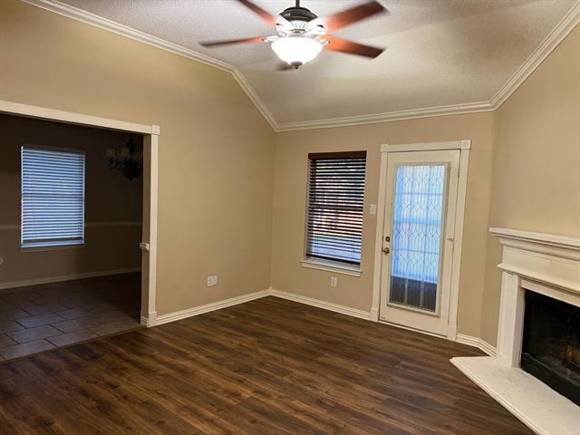 Building Photo - 2902 Hollis Dr