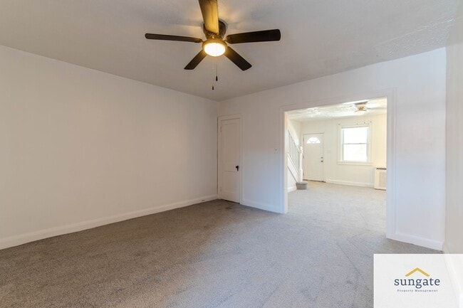 Building Photo - 2018 Griffis Ave