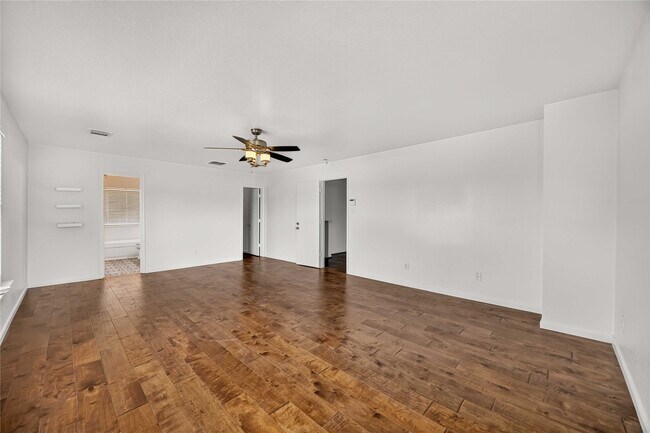 Building Photo - 14123 Autumn Ridge Trail Dr