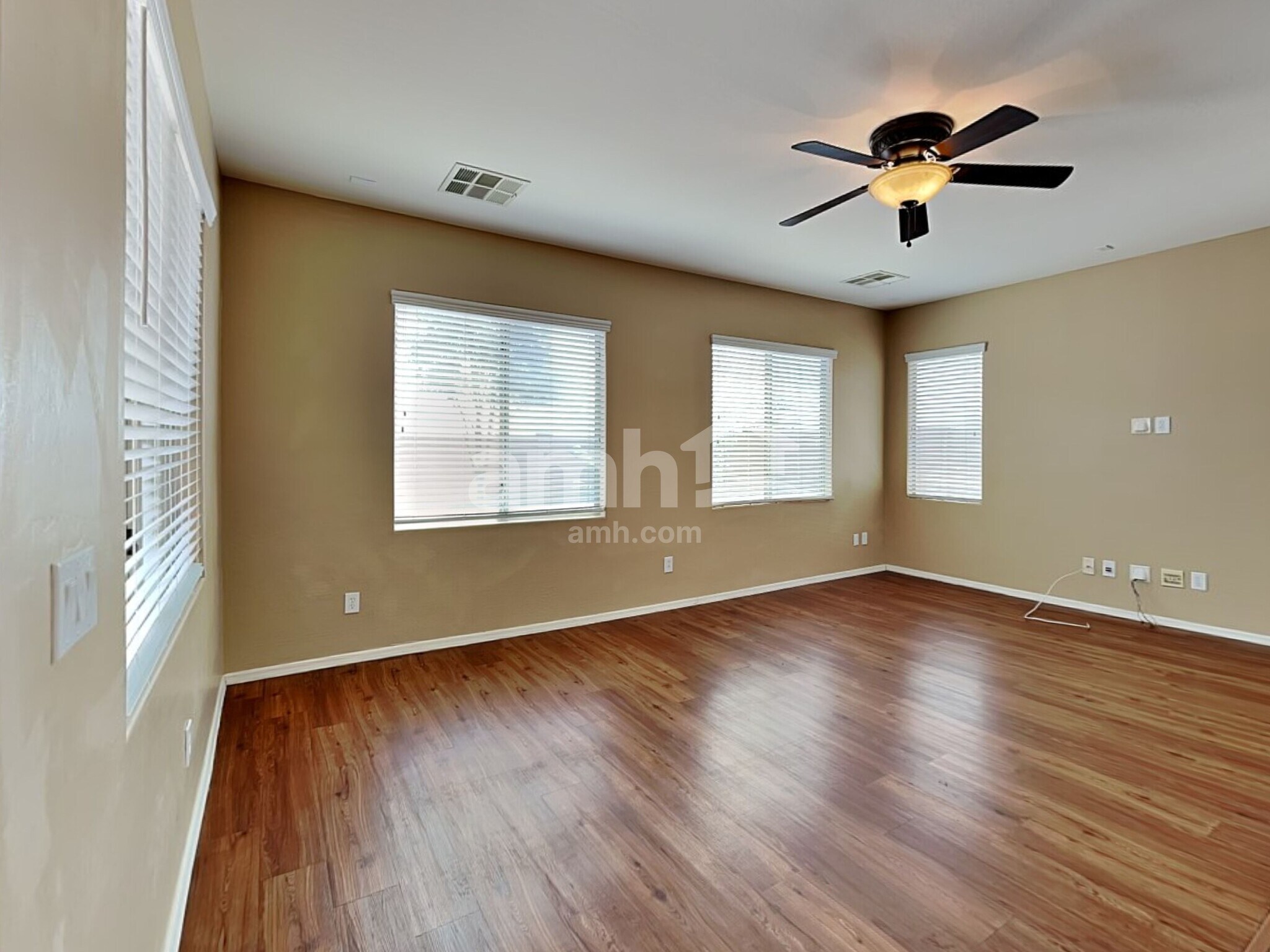 Building Photo - 38549 N Reynosa Dr