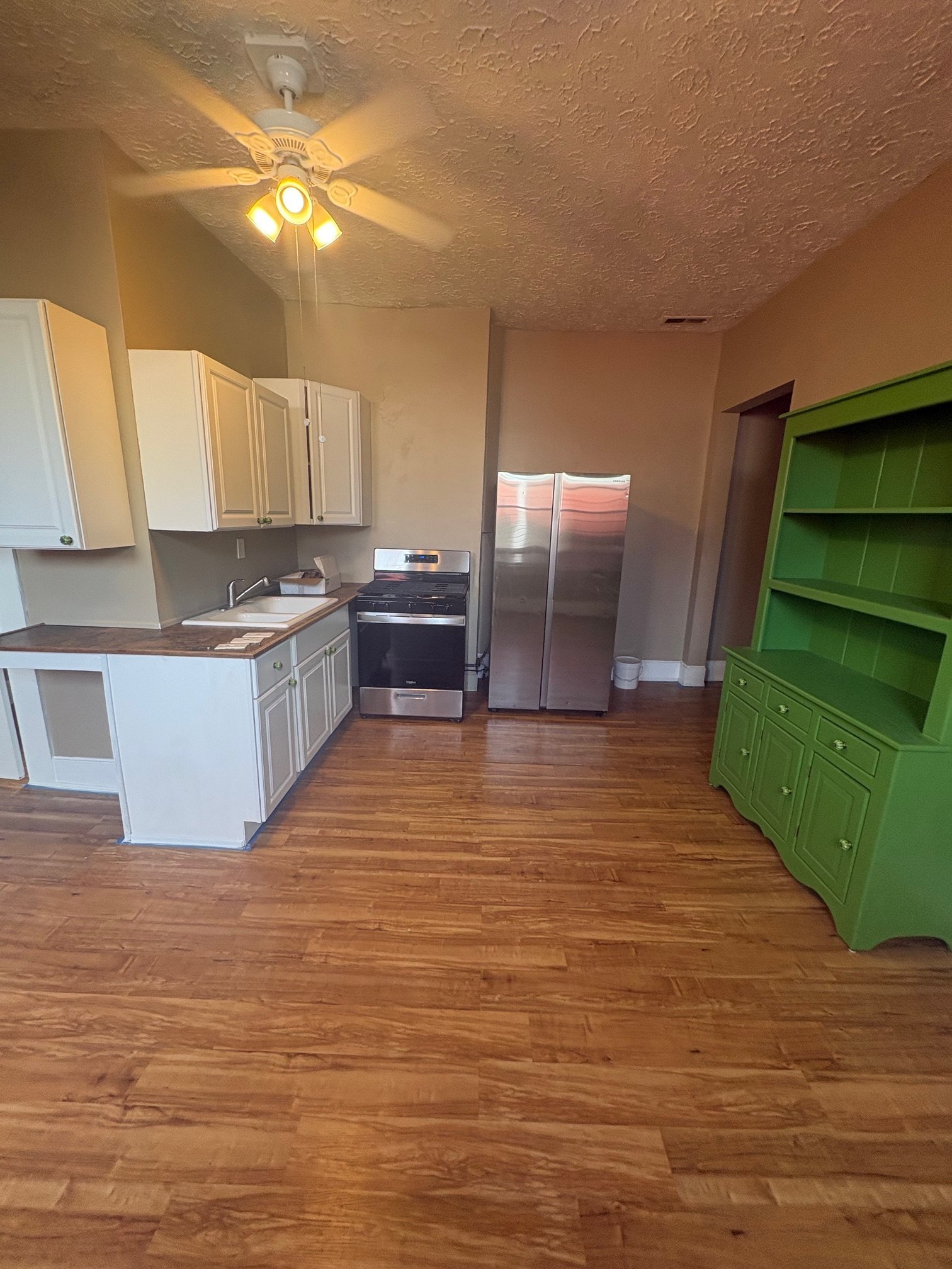 Building Photo - 328 Bush St