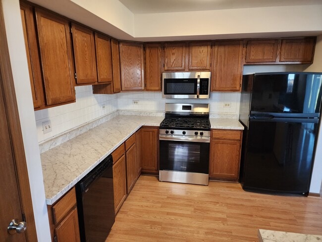 Building Photo - 840 Tamarac Blvd