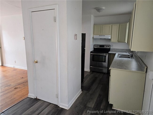 Building Photo - 206 S 7th St