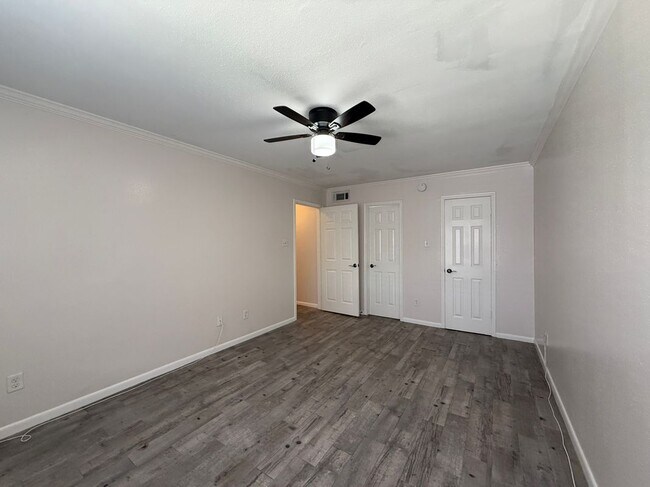 Building Photo - 2250 Bering Dr
