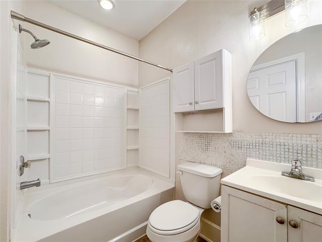 Building Photo - 4227 Delano Pl