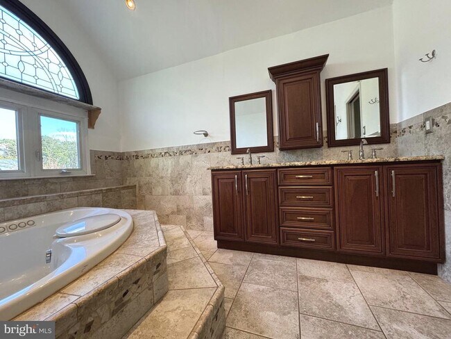 Building Photo - 54 Las Brisas Blvd