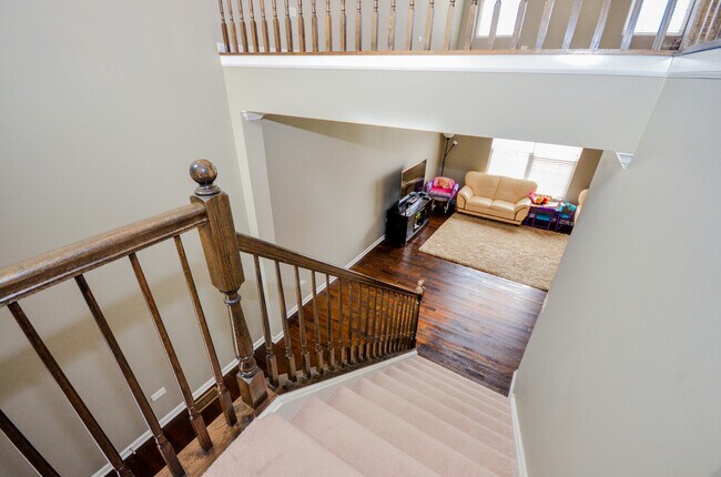 Building Photo - 2725 Blakely Ln