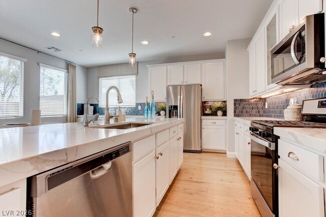 Building Photo - 8580 Luse St