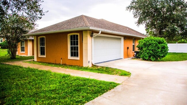 Primary Photo - 11649 Audubond Ln