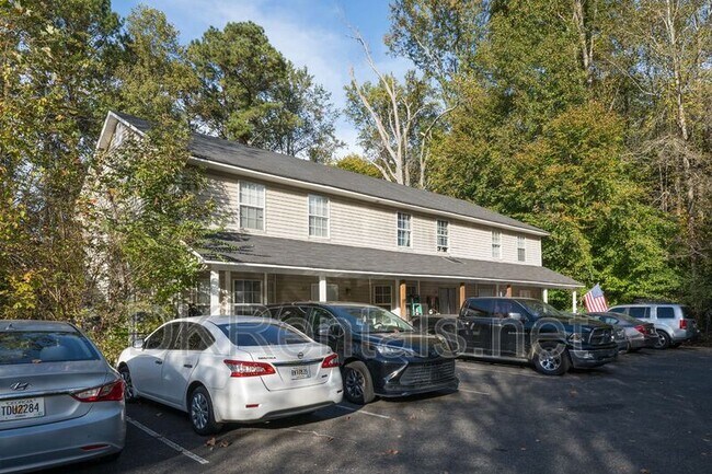 Building Photo - 330 Herndon Way