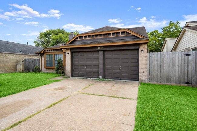 Building Photo - 12007 Mountain Ridge Rd