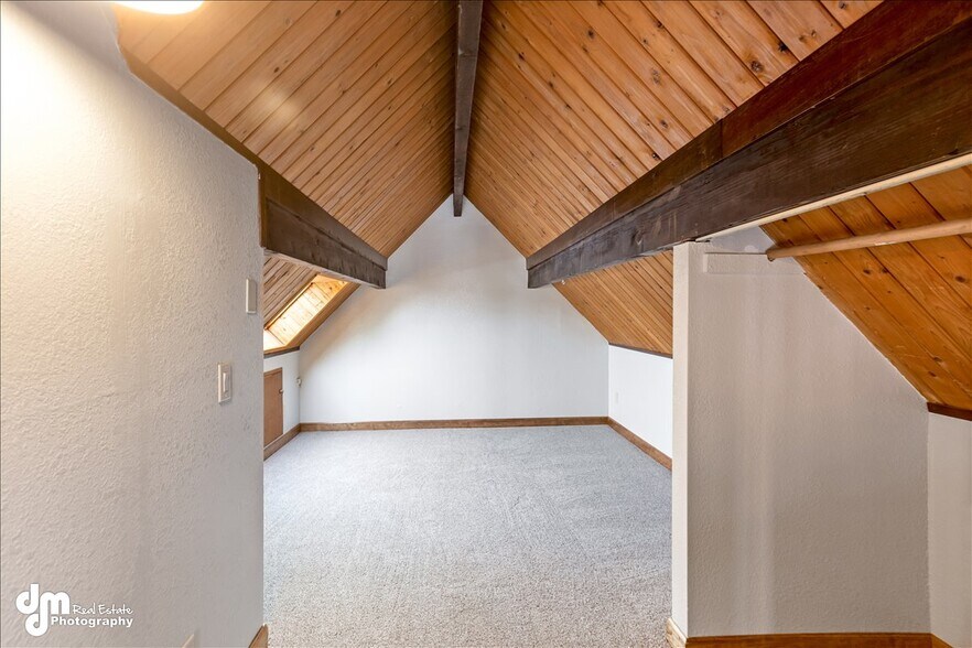 Building Photo - 14523 Wilderness Rim Rd