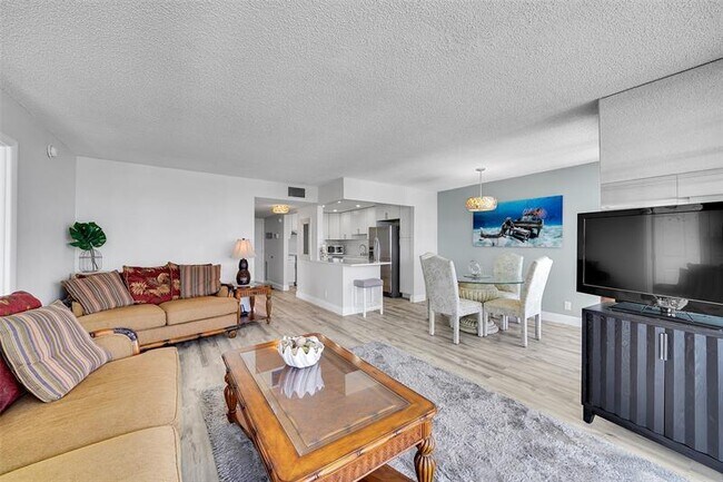 Building Photo - 531 N Ocean Blvd