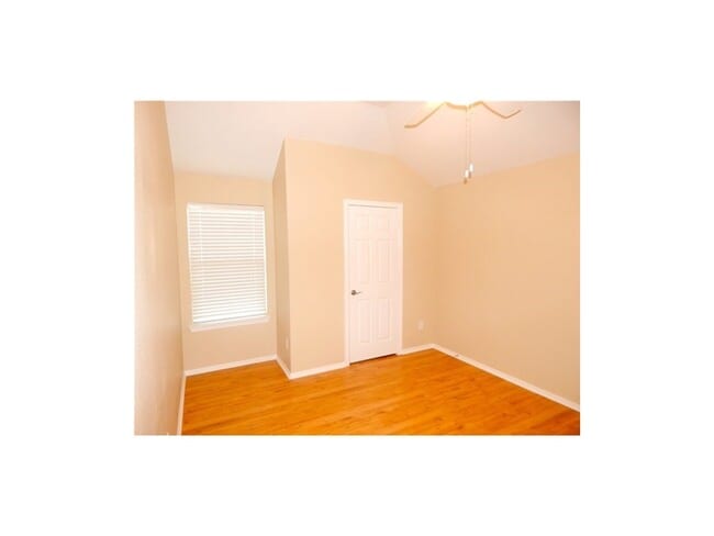 Building Photo - 814 Levi Bend