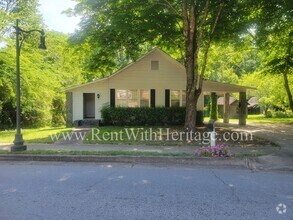 Building Photo - ENJOY THE PRESTIGE OF THIS CHARMING HOME I...