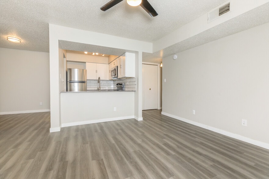 Tides on McCullum North 7760 McCallum Blvd Dallas TX 75252