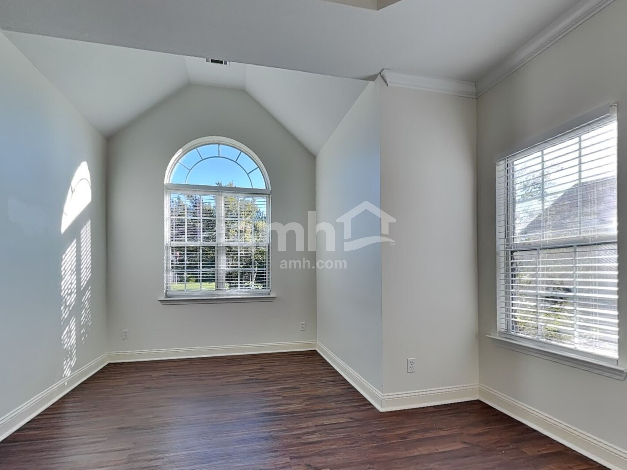 Building Photo - 307 Brighton Woods Dr