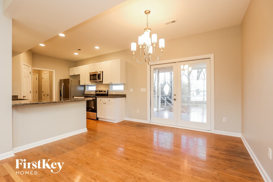 Building Photo - 1431 Bern Dr