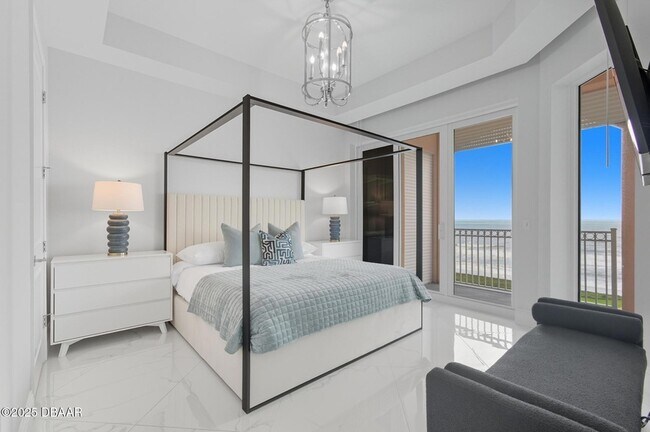 Building Photo - 200 Ocean Crest Dr