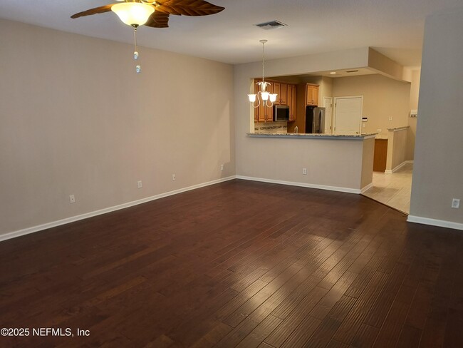 Building Photo - 3253 Climbing Ivy Trail