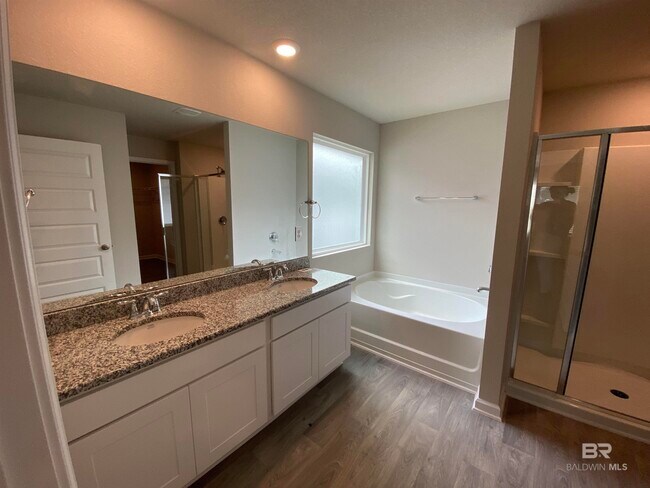 Building Photo - 24641 Alamitos Trace Dr