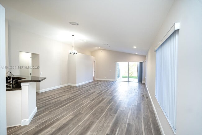 Building Photo - 1592 Salerno Cir