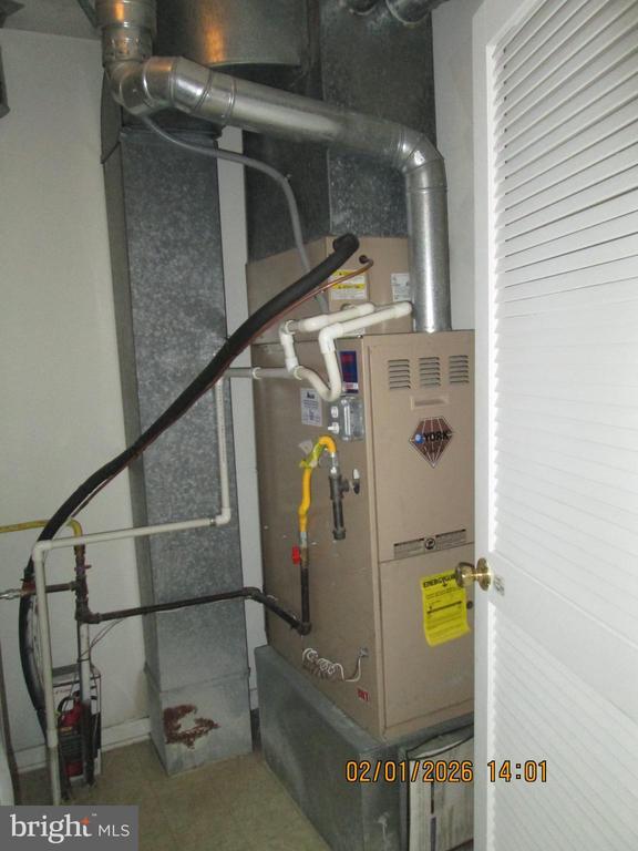 Building Photo - 5002 Baltimore Dr