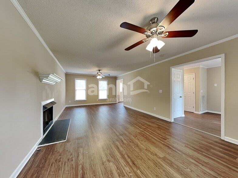 Building Photo - 5050 Toucan Ln