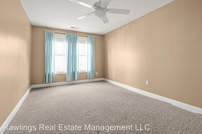 Building Photo - 3 br, 2.5 bath House - 34 Pinecroft Road