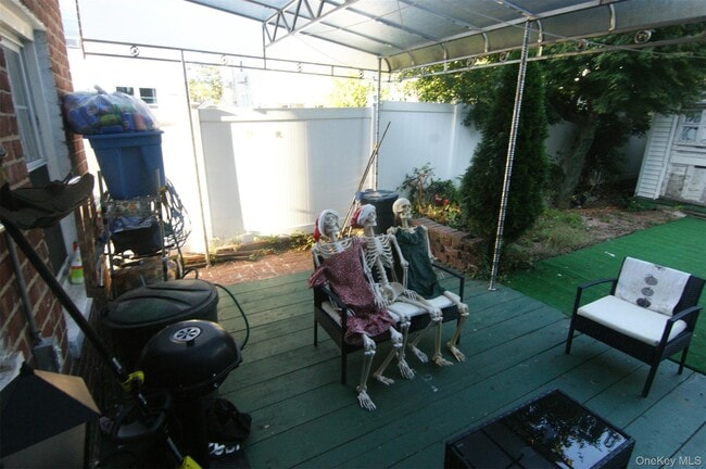 Building Photo - 86-11 256th St