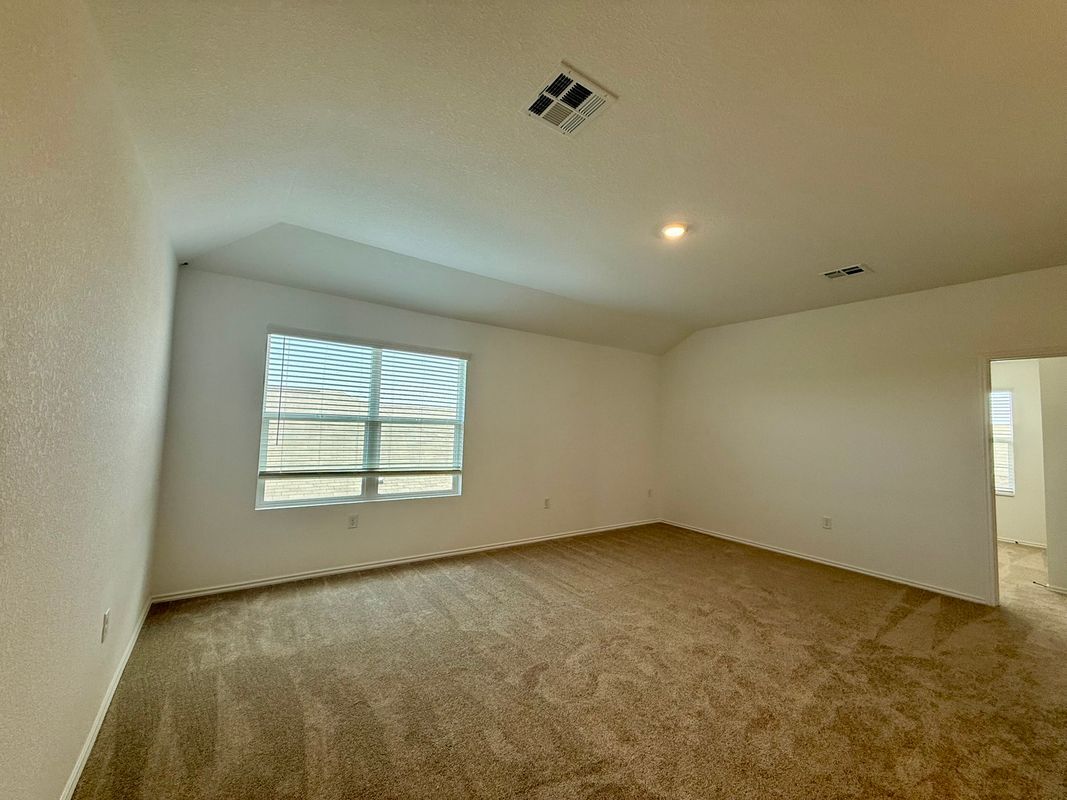 Building Photo - 306 Camargue Dr