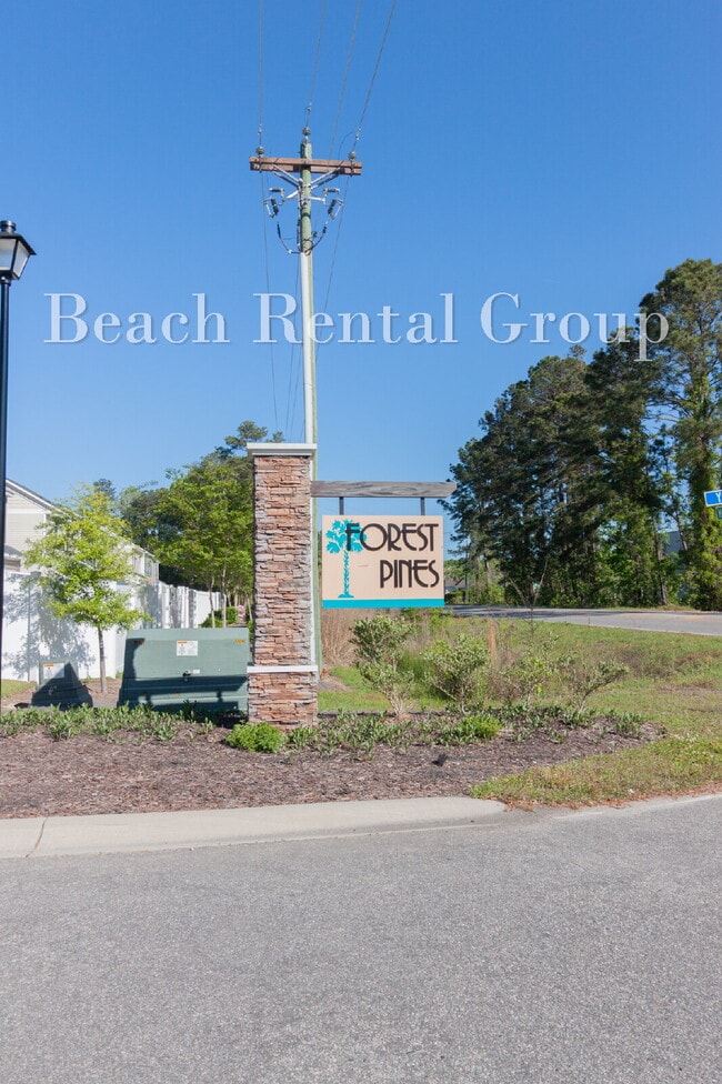 Building Photo - End Unit Townhouse in Myrtle Beach