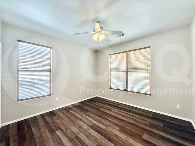 Building Photo - 2849 E Fandango Dr