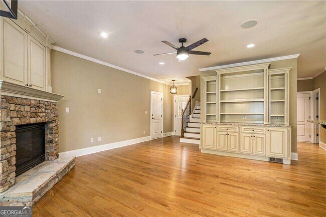 Building Photo - 2317 Crimson King Dr