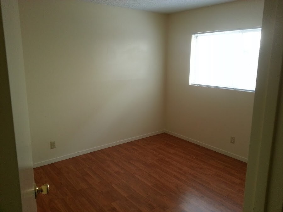 Bedroom 1 with two closets - 621 N 4th St