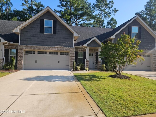 Primary Photo - 504 Niblick Cir