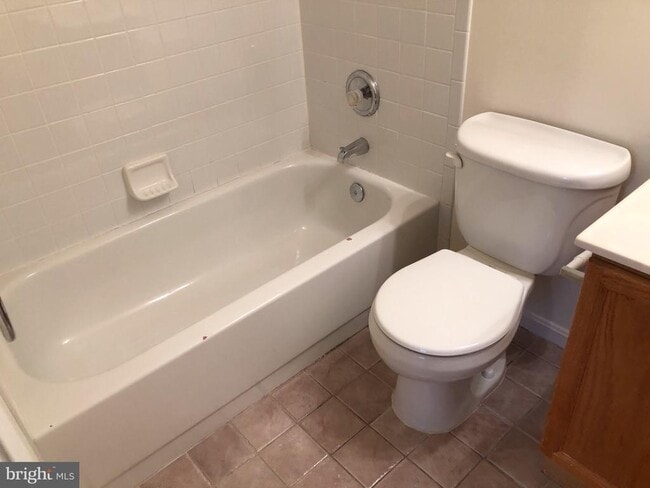 Building Photo - 14210 Autumn Cir