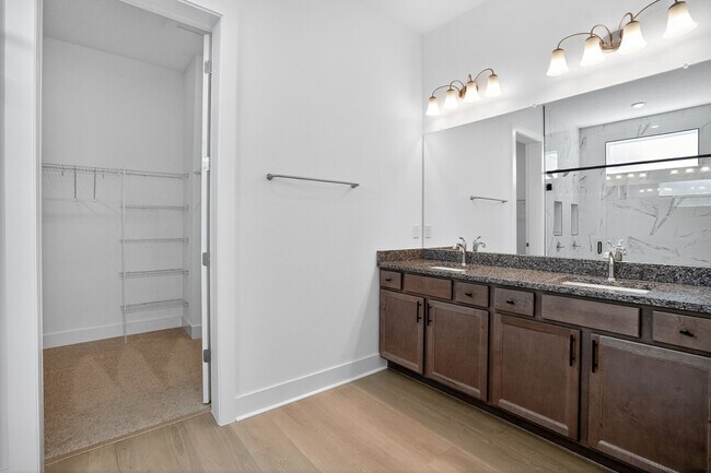 Building Photo - 8210 Golden Bch Ct