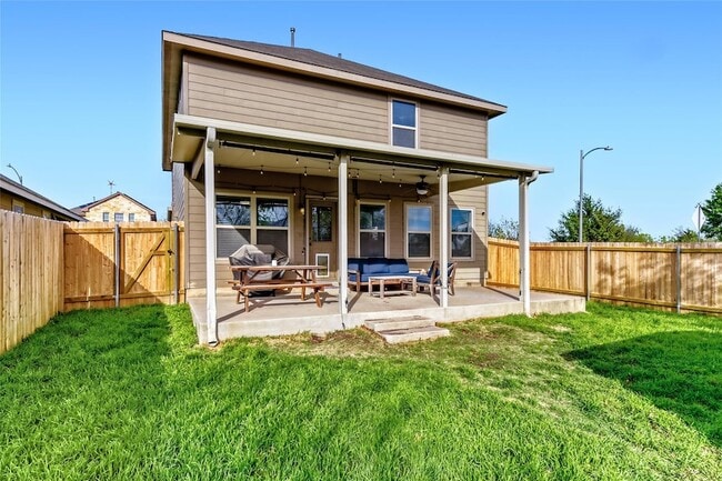 Building Photo - 7233 Crestone Rd