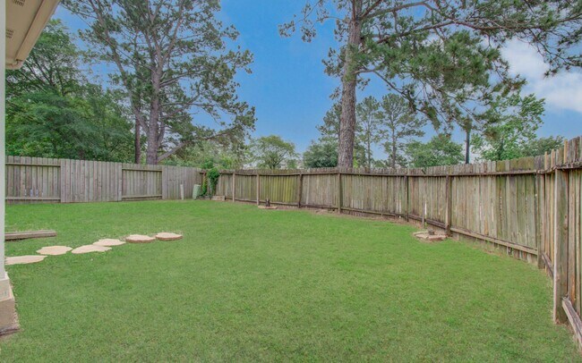 Building Photo - 24135 Pinecreek Point