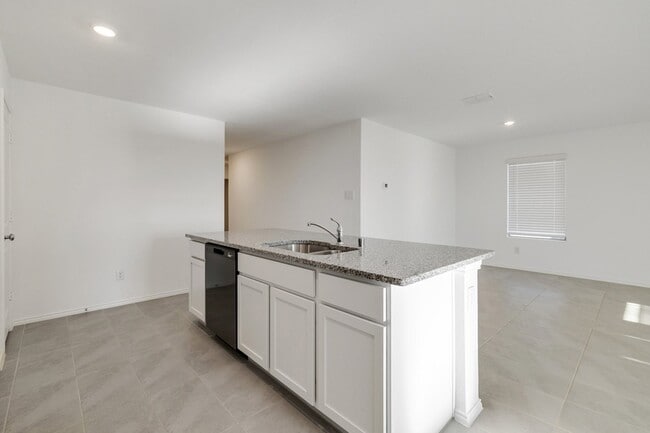 Building Photo - 2809 Ozark Cir