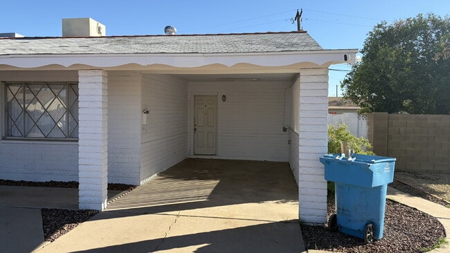 Building Photo - Mid-Century Dream with Beautiful POOL !!!