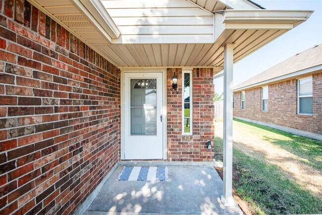 Building Photo - 8109 Frye Ln