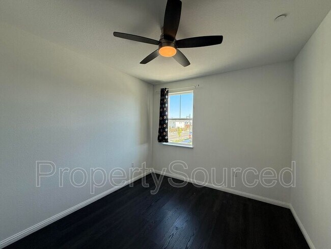 Building Photo - 2703 Rabbit Holw Dr