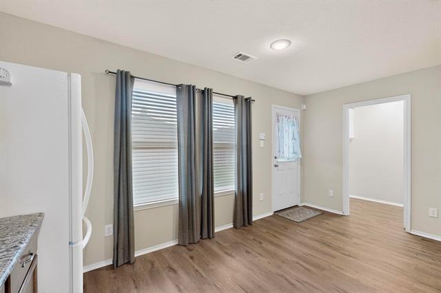 Building Photo - 313 Coneflower Dr